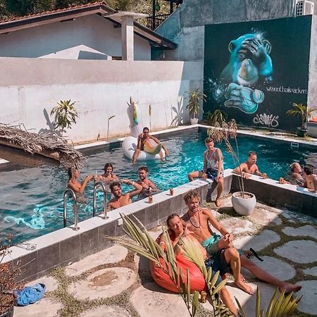 Why Not Backpackers Pansiyon Mirissa Dış mekan fotoğraf