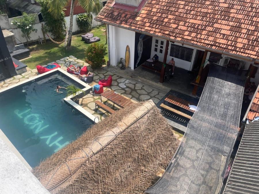 Why Not Backpackers Pansiyon Mirissa Dış mekan fotoğraf